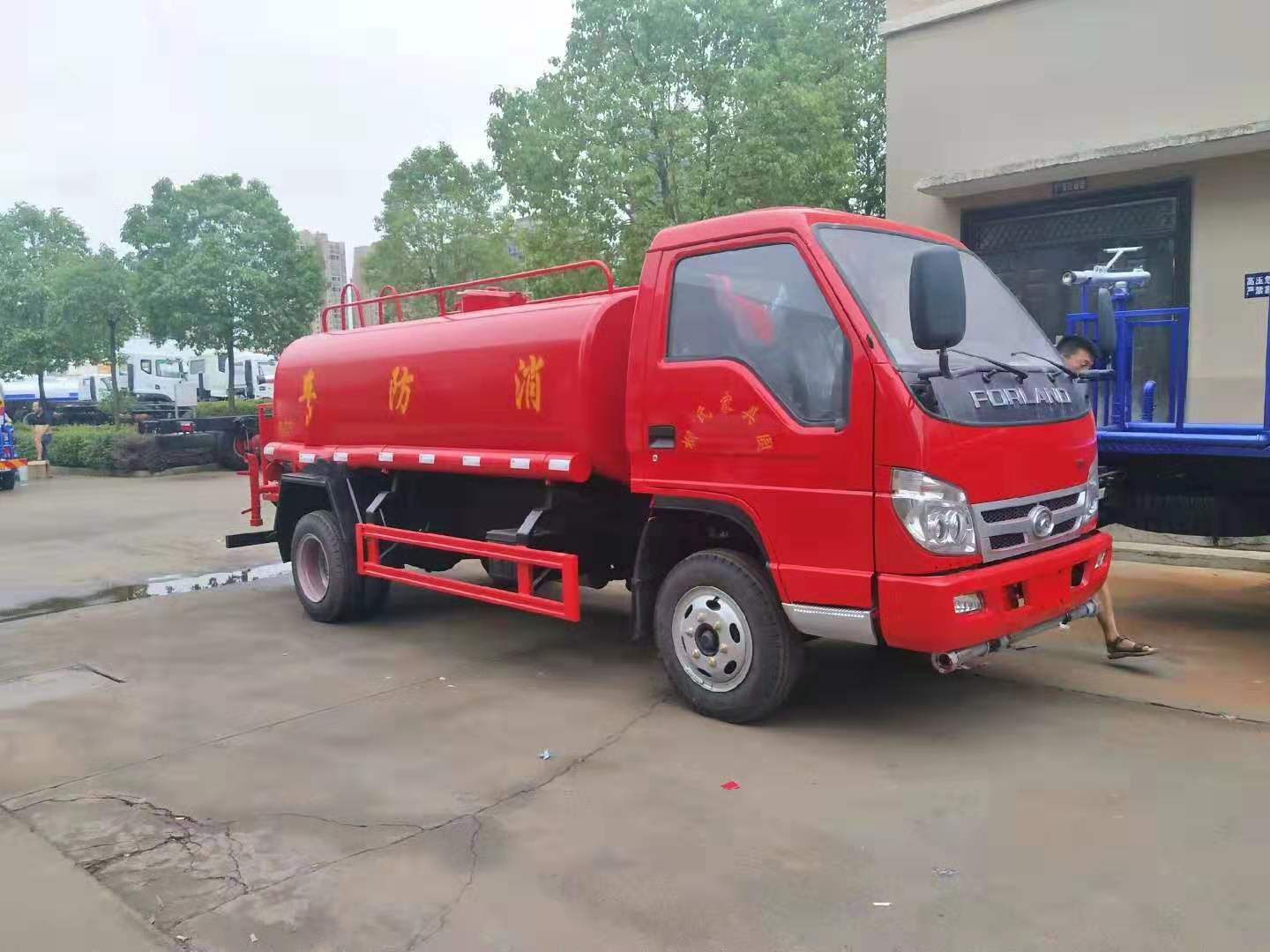 不上戶(hù)福田5方灑水車(chē)